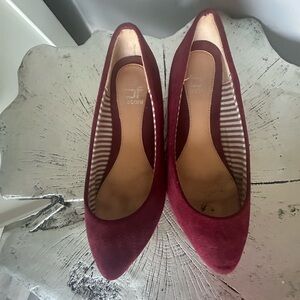 Women’s Burgundy Suede Pointed Toe Flats